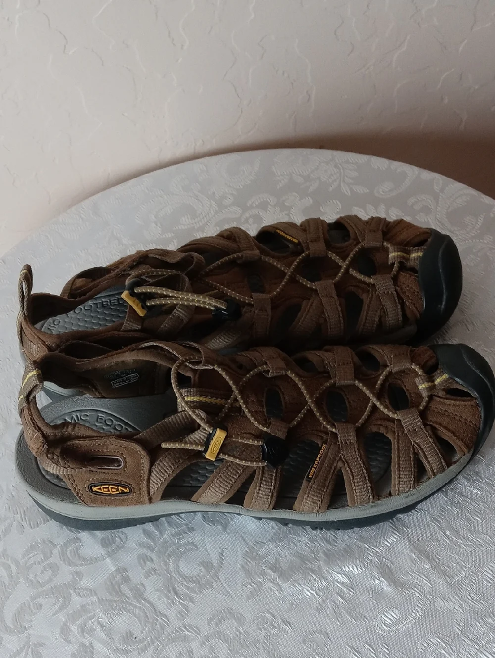 Keen Men's Brown Outdoor Sandal - Strap Closure